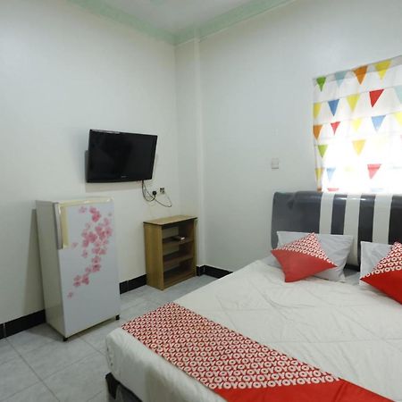 Oyo 92702 Minang Jaya Otel Nagoya Dış mekan fotoğraf