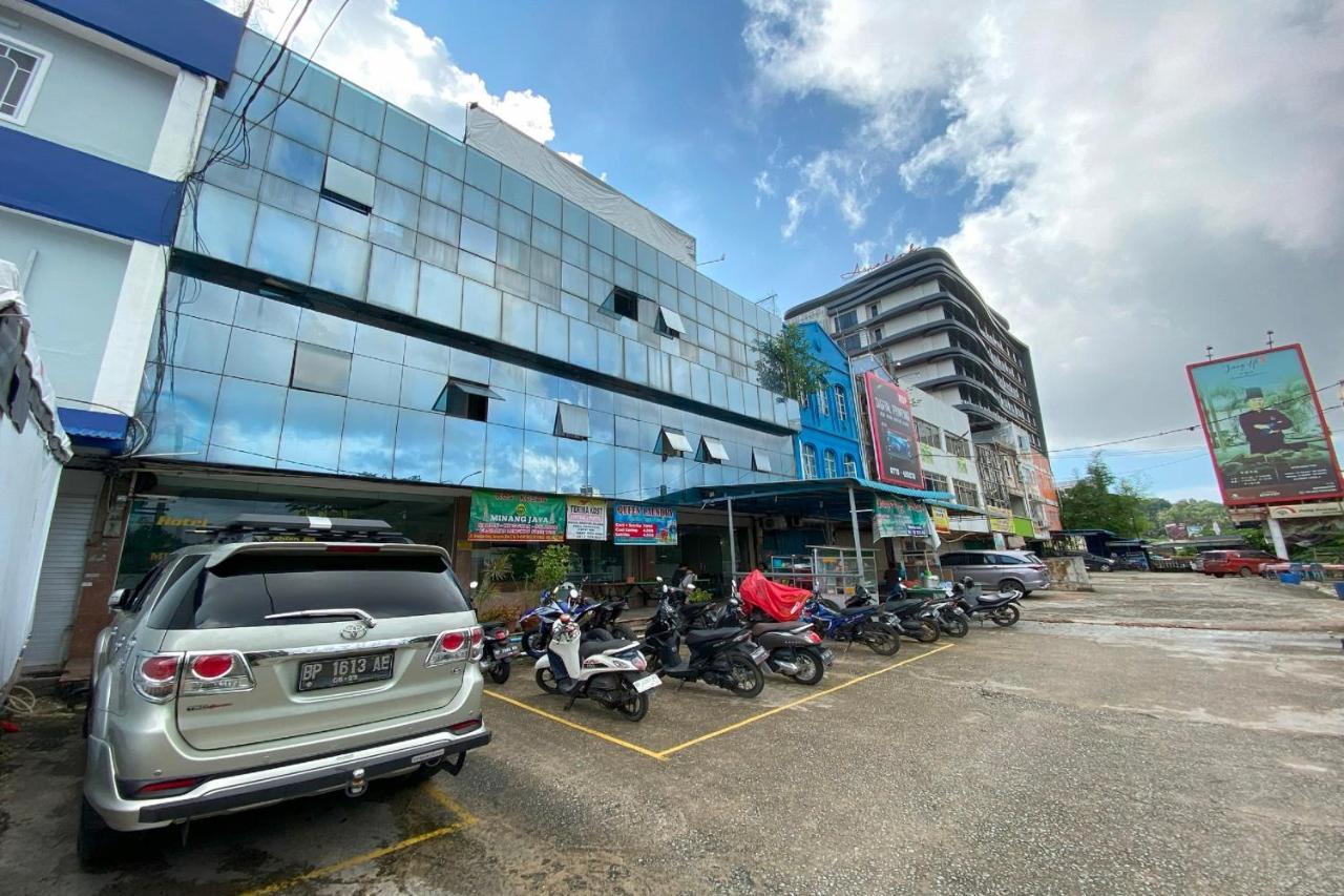 Oyo 92702 Minang Jaya Otel Nagoya Dış mekan fotoğraf