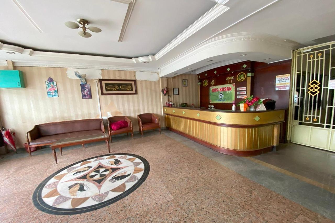 Oyo 92702 Minang Jaya Otel Nagoya Dış mekan fotoğraf