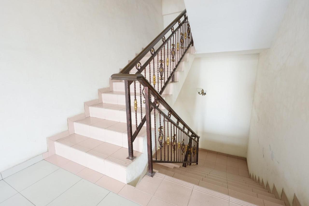 Oyo 92702 Minang Jaya Otel Nagoya Dış mekan fotoğraf