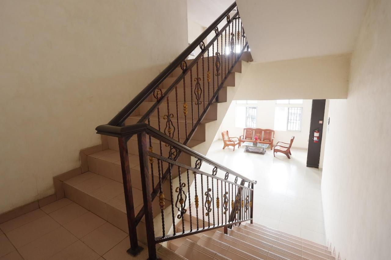 Oyo 92702 Minang Jaya Otel Nagoya Dış mekan fotoğraf