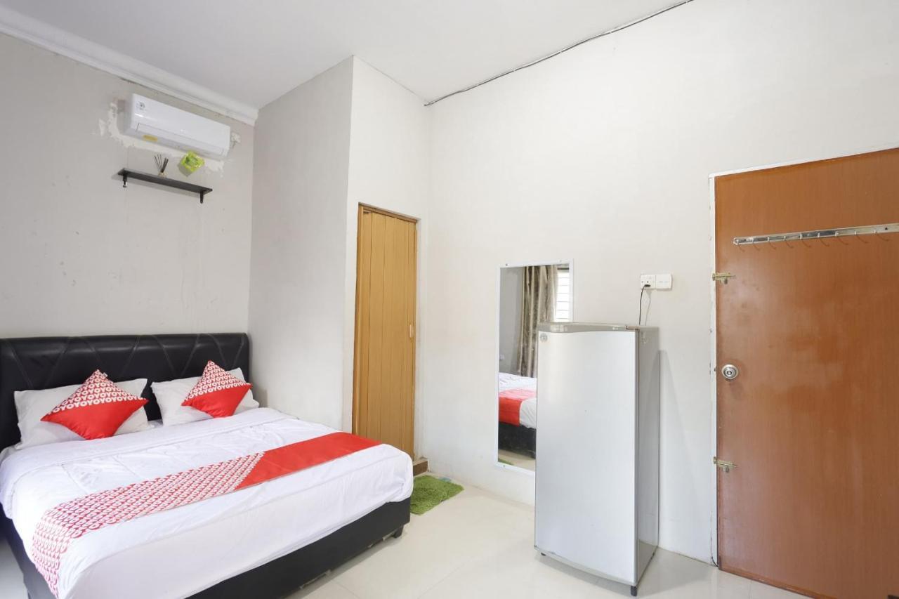 Oyo 92702 Minang Jaya Otel Nagoya Dış mekan fotoğraf