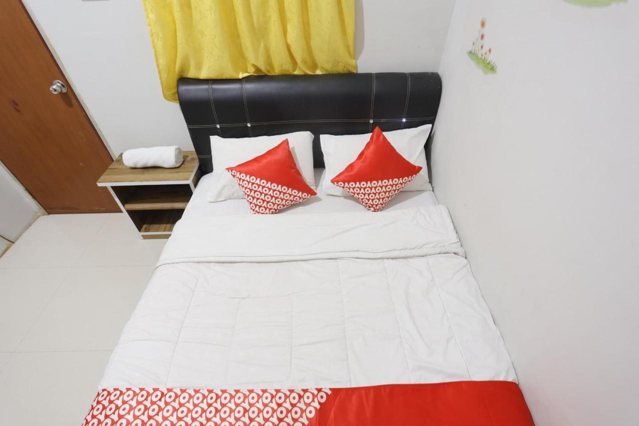 Oyo 92702 Minang Jaya Otel Nagoya Dış mekan fotoğraf